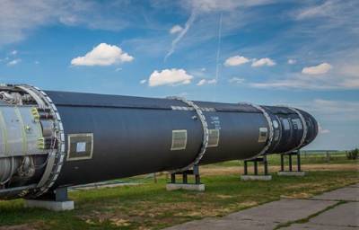 В КНДР представили баллистическую ракету для размещения на подводных лодках