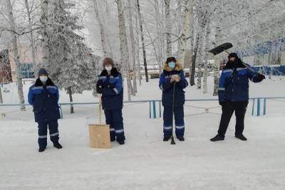 На улицы Ханты-Мансийска вышли молодежные трудовые отряды