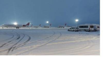 Краснодарский аэропорт закрыли из-за снегопада
