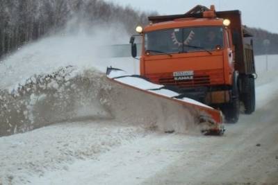 Снегопад заставил костромских коммунальщиков работать на пределе возможностей