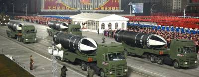 На параде в Северной Корее показали баллистическую ракету для субмарин