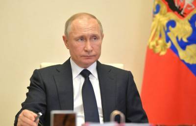 Путин объявил массовую вакцинацию всех россиян