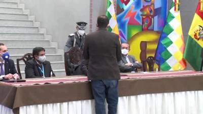 Президент Боливии намерен одним из первых вакцинироваться "Спутником V"