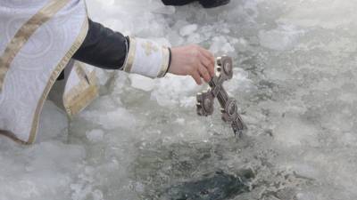 Петербуржцев предупредили о сильных морозах на Крещение