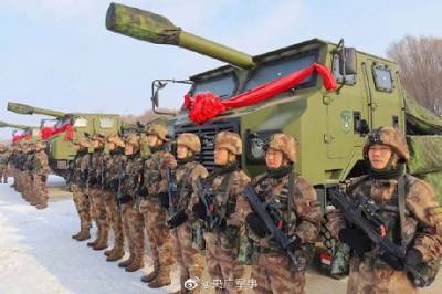 В Китае военные получили новые самоходные гаубицы PLC-181 (ФОТО)