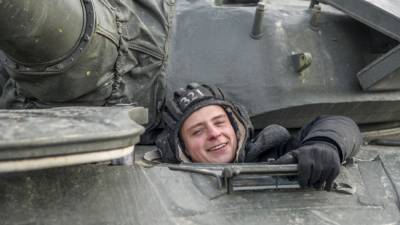 Танковые учения со стрельбами прошли в Чечне