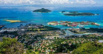 Сейшельские острова открылись для всех туристов, которые сделали прививку от COVID-19