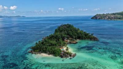 Cейшельские острова открыли въезд для российских туристов, прошедших вакцинацию от коронавируса