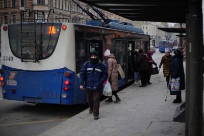 Петербургские власти усилили контроль за транспортом из-за морозов
