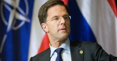 Правительство Нидерландов уходит в отставку из-за скандала с соцпомощью