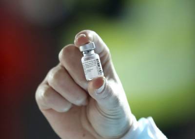 ВОЗ следит за информацией о смерти 23 человек в Норвегии после вакцинации от коронавируса