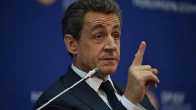 Экс-президента Франции Саркози подозревают в "торговле влиянием"