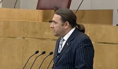 Депутат Госдумы предлагает разработать экологические штрафы для нефтяной отрасли