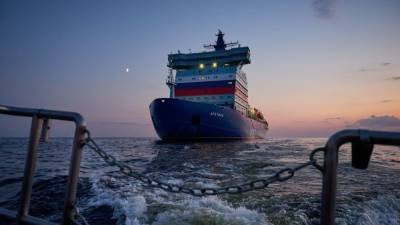 Проблемы США с ледокольным флотом обеспечили России лидерство в Арктике