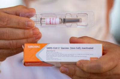 Sinovac затягивает с выводами: Минздрав ждет окончательных данных по эффективности вакцины