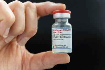 Клиника "Хадасса Москва" остановила переговоры с Pfizer о покупке вакцины против COVID-19