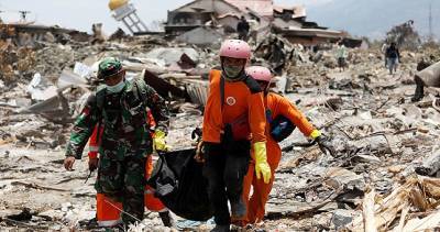 Число жертв землетрясения в Индонезии превысило 40 человек
