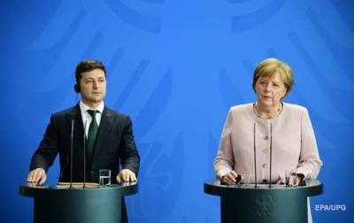Зеленский и Меркель поговорили о Донбассе