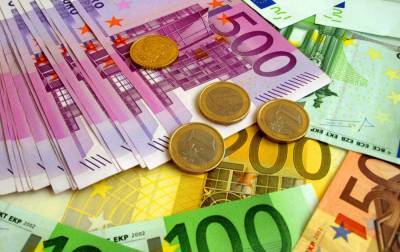 НБУ поднял курс евро выше 34 гривен