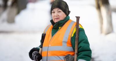 Любовь, которая делает Калининград чище: правила жизни 73-летнего дворника