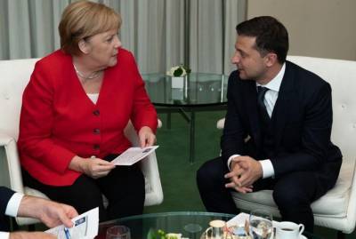 Зеленский в 14-й раз поговорил с Меркель и пожелал здоровья всем немцам