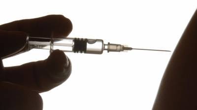 ВОЗ узнала о смерти 23 норвежцев после вакцинации от COVID-19