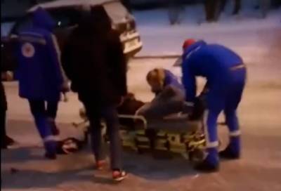Мужчина попал под колёса авто в Петербурге
