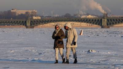 Вспышка после праздников, меньше новостроек и Пиотровский в Смольном: Петербург 15 января