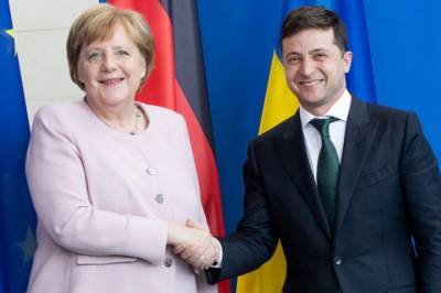 Зеленский во время разговора Меркель отметил отсутствие прогресса по Донбассу