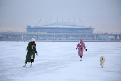 Запрет выходить на лед для петербуржцев продлили еще на месяц
