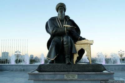 В Туркменистане начали подготовку к юбилею Махтумкули Фраги, который отметят в 2024 году