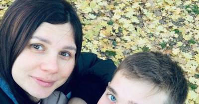Забеременевшая от 20-летнего пасынка блогер Марина Балмашева родила первенца