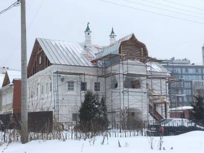 В Нижнем Новгороде палата Олисова XVII века покрыли оцинковкой