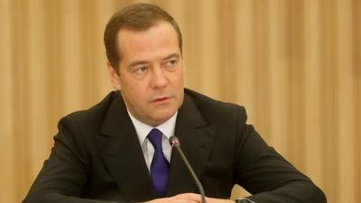 Медведев оценил слова Байдена о продлении ДСНВ
