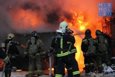 Пожар в Дагестане уничтожил жилой дом, уцелела только священная книга
