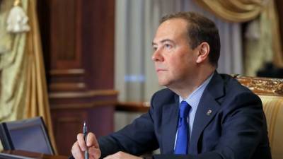 Медведев прокомментировал выборы в США