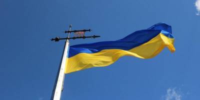 Сфера услуг в Украине теперь обслуживает только на украинском языке