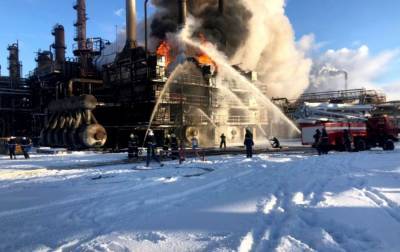 В Ивано-Франковской области горел химзавод: пожар тушили полсотни спасателей