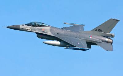 «Годятся лишь для парадов»: Польские военные эксперты оценили состояние иракских истребителей F-16
