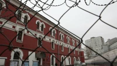ФСИН опровергает суицид заключенного в столичном СИЗО