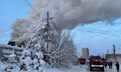 В Петрозаводске загорелся жилой частный дом