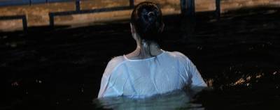В РПЦ призвали верующих отказаться от крещенских купаний