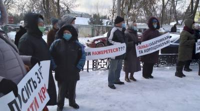 Тарифные протесты: в Ровно протестующие угрожают поехать в Киев