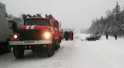 Скончалась на месте: авария с тремя машинами под Ярославлем унесла жизнь женщины