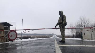 Пять КПВВ на Донбассе остаются заблокированными боевиками