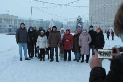 В Архангельске сторонники Навального собрались на центральной площади