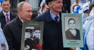 «Достиг признанных высот и завоевал всенародную славу»: Путин поздравил Василия Ланового с днём рождения