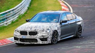 Обновлённый спорт-седан BMW M5 CS представят через месяц