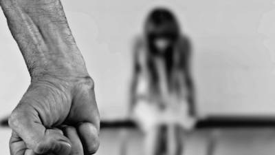 Компания подростков из воронежского поселка изнасиловала 12-летнюю школьницу