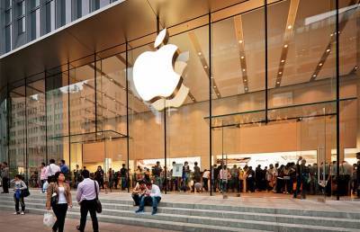 Bloomberg: Apple начал разработку iPhone со складным экраном